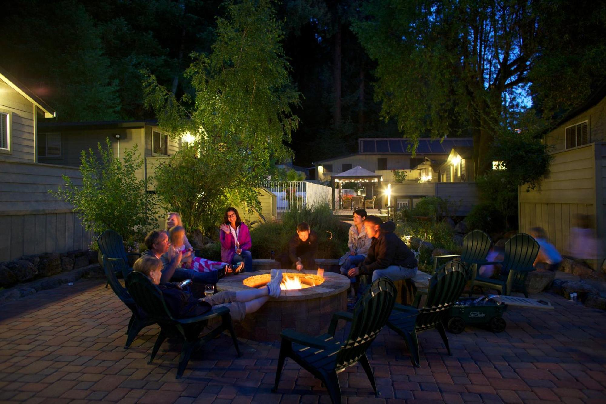 Cottages On River Road Guerneville Exterior photo