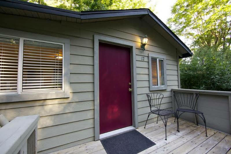 Cottages On River Road Guerneville Exterior photo