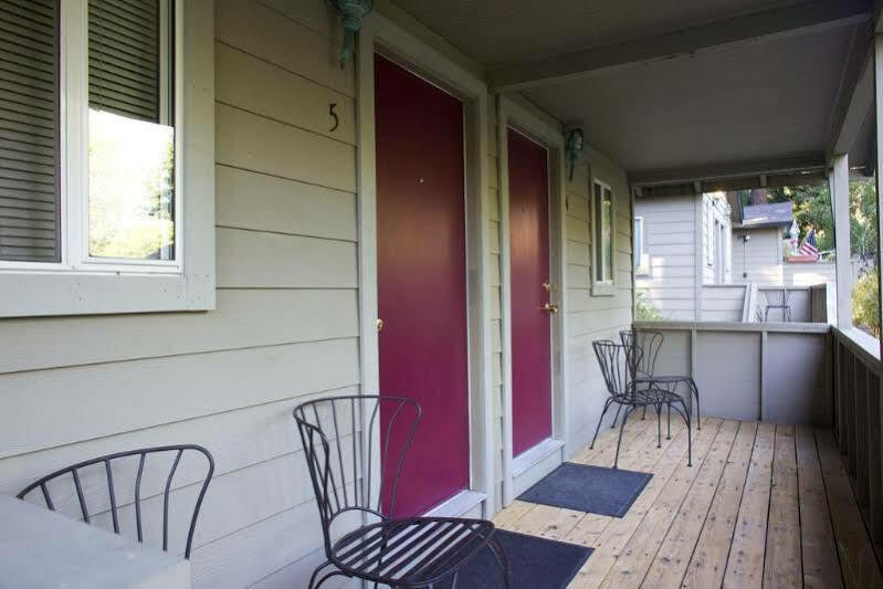 Cottages On River Road Guerneville Exterior photo